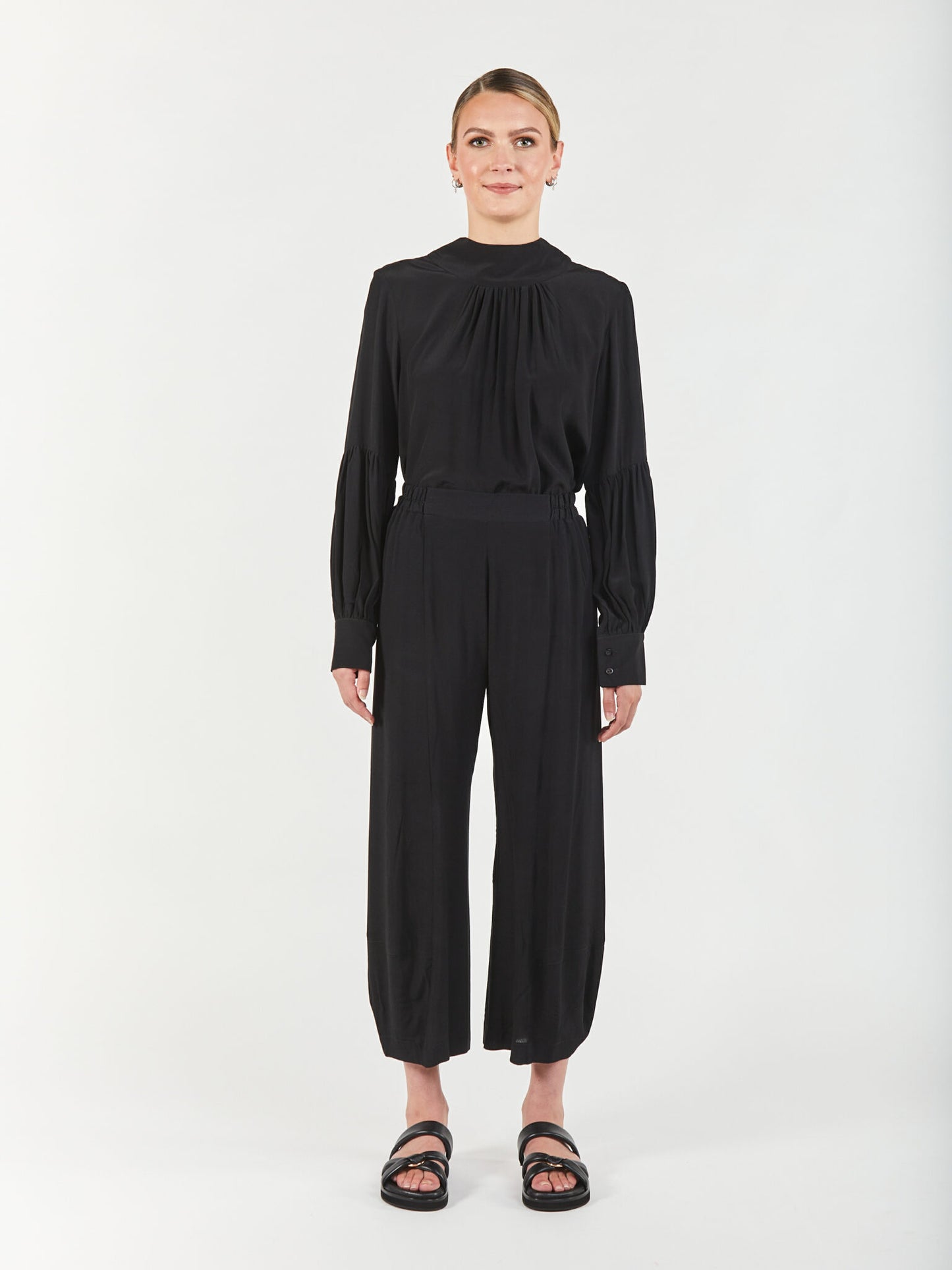 Obi Silhouette Harem Pant